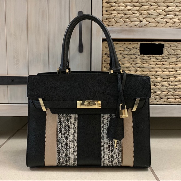Calvin Klein Handbags - FINAL PRICE❗️Calvin Klein Tote Bag